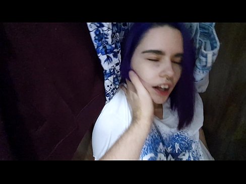 ❤️ خواهرم را در کمد پیدا کردم و به او کمک کردم تقدیر کند ❤️❌ پورنو در پورنو fa.porngipfy.ru ❌